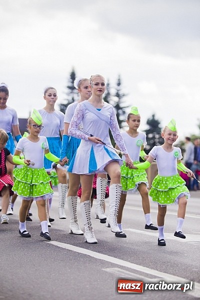 Zdjęcie w galerii na portalu naszraciborz.pl: Śląsk Kraina Wielu Kultur - przemarsz barwnego korowodu wiadomości z regionu