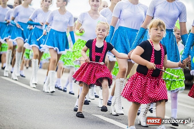 Zdjęcie w galerii na portalu naszraciborz.pl: Śląsk Kraina Wielu Kultur - przemarsz barwnego korowodu wiadomości z regionu