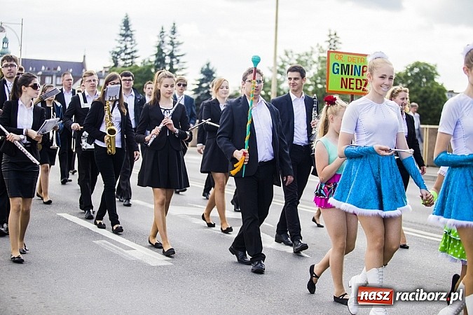 Zdjęcie w galerii na portalu naszraciborz.pl: Śląsk Kraina Wielu Kultur - przemarsz barwnego korowodu wiadomości z regionu