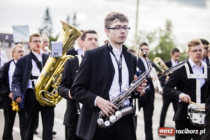 Zdjęcie w galerii na portalu naszraciborz.pl: Śląsk Kraina Wielu Kultur - przemarsz barwnego korowodu wiadomości z regionu