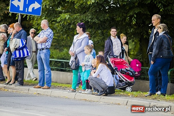 Zdjęcie w galerii na portalu naszraciborz.pl: Śląsk Kraina Wielu Kultur - przemarsz barwnego korowodu wiadomości z regionu