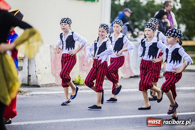 Zdjęcie w galerii na portalu naszraciborz.pl: Śląsk Kraina Wielu Kultur - przemarsz barwnego korowodu wiadomości z regionu