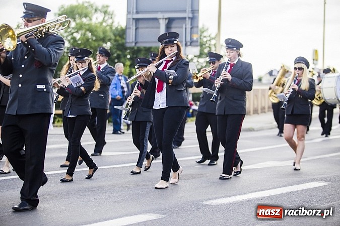 Zdjęcie w galerii na portalu naszraciborz.pl: Śląsk Kraina Wielu Kultur - przemarsz barwnego korowodu wiadomości z regionu