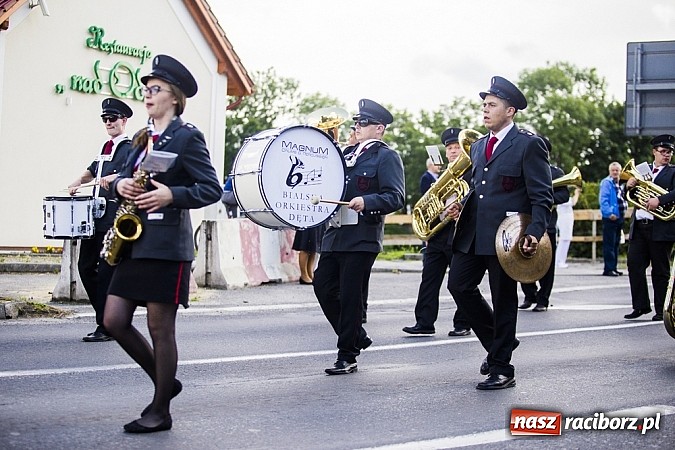 Zdjęcie w galerii na portalu naszraciborz.pl: Śląsk Kraina Wielu Kultur - przemarsz barwnego korowodu wiadomości z regionu