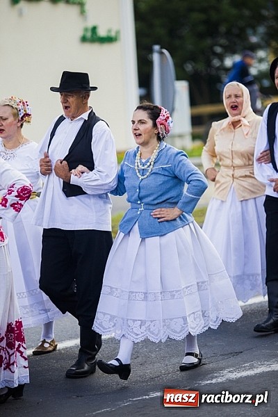 Zdjęcie w galerii na portalu naszraciborz.pl: Śląsk Kraina Wielu Kultur - przemarsz barwnego korowodu wiadomości z regionu