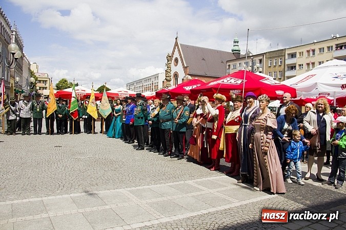 Zdjęcie w galerii na portalu naszraciborz.pl: Obchody X rocznicy wznowienia działalności Bractwa Kurkowego wiadomości z regionu