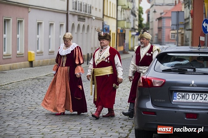 Zdjęcie w galerii na portalu naszraciborz.pl: Obchody X rocznicy wznowienia działalności Bractwa Kurkowego wiadomości z regionu