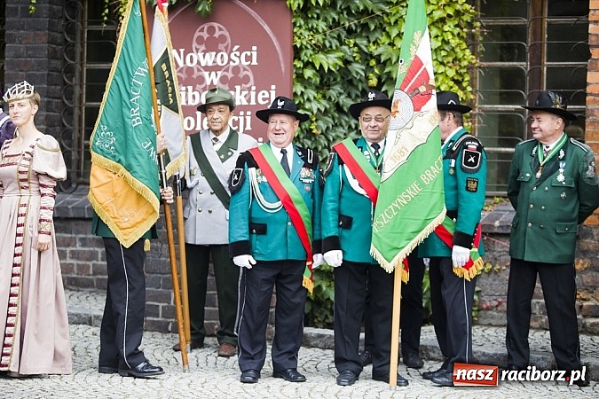 Zdjęcie w galerii na portalu naszraciborz.pl: Obchody X rocznicy wznowienia działalności Bractwa Kurkowego wiadomości z regionu