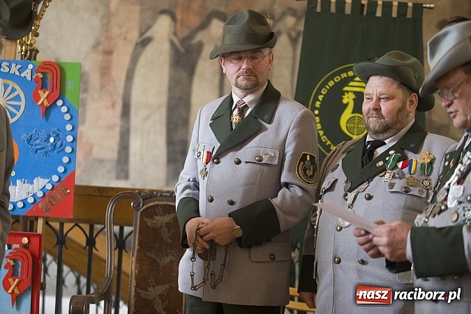 Zdjęcie w galerii na portalu naszraciborz.pl: Obchody X rocznicy wznowienia działalności Bractwa Kurkowego wiadomości z regionu