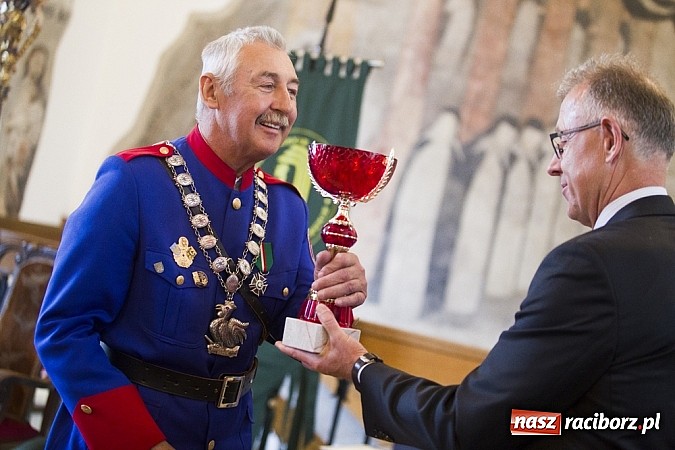 Zdjęcie w galerii na portalu naszraciborz.pl: Obchody X rocznicy wznowienia działalności Bractwa Kurkowego wiadomości z regionu
