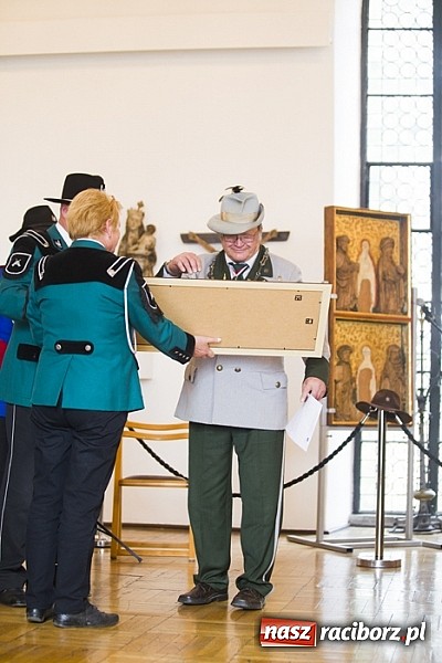 Zdjęcie w galerii na portalu naszraciborz.pl: Obchody X rocznicy wznowienia działalności Bractwa Kurkowego wiadomości z regionu