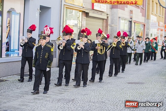 Zdjęcie w galerii na portalu naszraciborz.pl: Obchody X rocznicy wznowienia działalności Bractwa Kurkowego wiadomości z regionu