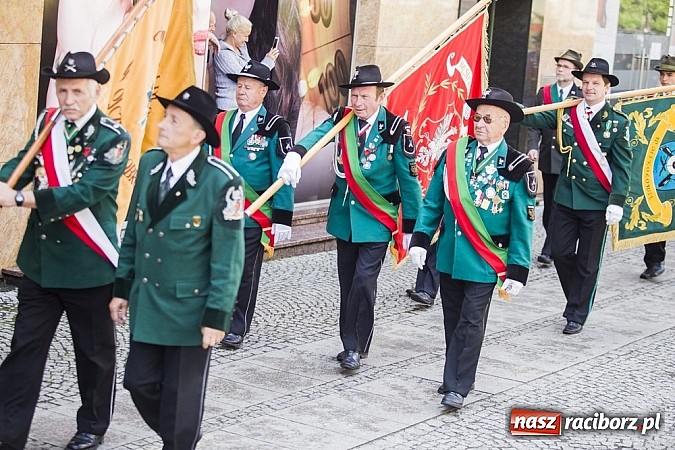 Zdjęcie w galerii na portalu naszraciborz.pl: Obchody X rocznicy wznowienia działalności Bractwa Kurkowego wiadomości z regionu