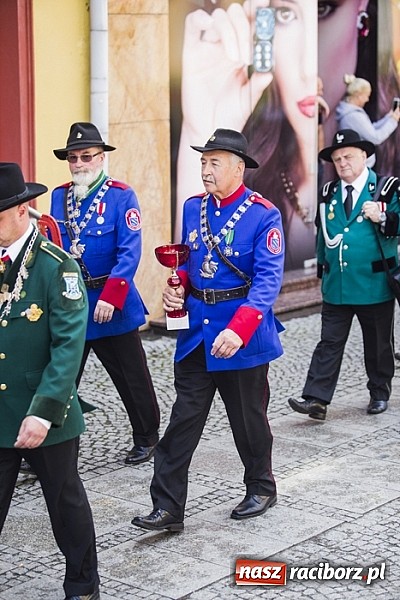Zdjęcie w galerii na portalu naszraciborz.pl: Obchody X rocznicy wznowienia działalności Bractwa Kurkowego wiadomości z regionu