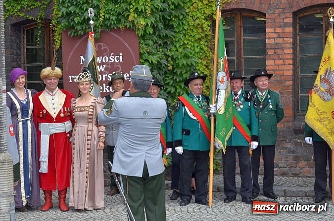 Zdjęcie w galerii na portalu naszraciborz.pl: Obchody X rocznicy wznowienia działalności Bractwa Kurkowego wiadomości z regionu