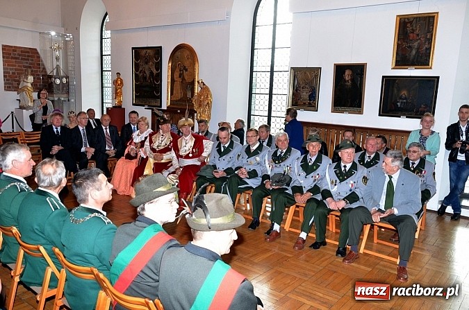 Zdjęcie w galerii na portalu naszraciborz.pl: Obchody X rocznicy wznowienia działalności Bractwa Kurkowego wiadomości z regionu