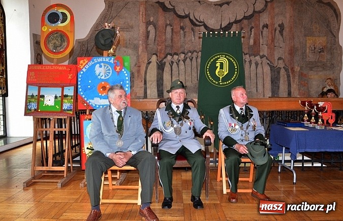 Zdjęcie w galerii na portalu naszraciborz.pl: Obchody X rocznicy wznowienia działalności Bractwa Kurkowego wiadomości z regionu