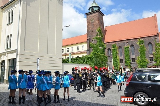 Zdjęcie w galerii na portalu naszraciborz.pl: Obchody X rocznicy wznowienia działalności Bractwa Kurkowego wiadomości z regionu