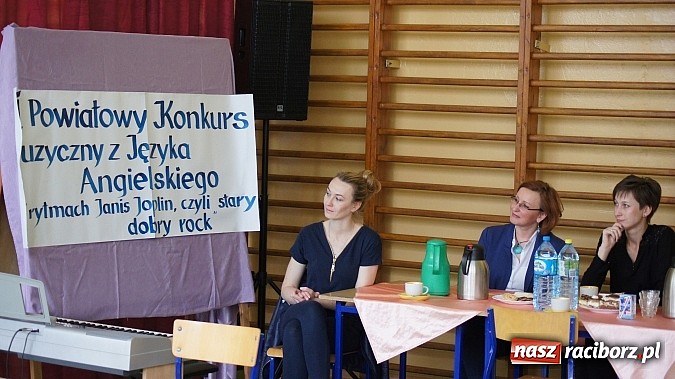 Zdjęcie w galerii na portalu naszraciborz.pl: III edycja powiatowego konkursu muzycznego z języka angielskiego w gimnazjum Pietrowicach Wielkich wiadomości z regionu