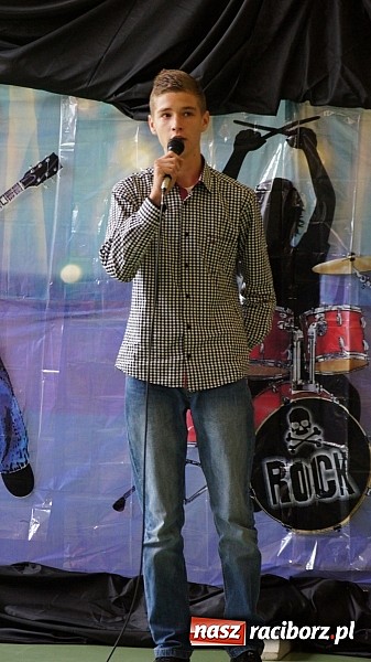 Zdjęcie w galerii na portalu naszraciborz.pl: III edycja powiatowego konkursu muzycznego z języka angielskiego w gimnazjum Pietrowicach Wielkich wiadomości z regionu