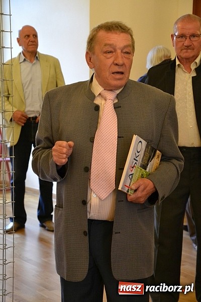 Zdjęcie w galerii na portalu naszraciborz.pl: Symfonia mojego serca - wernisaż fotografii Tomasa Sladecka na zamku  wiadomości z regionu