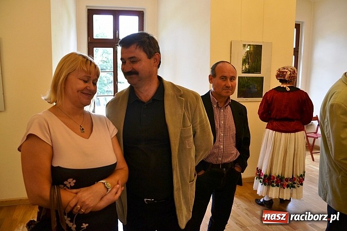 Zdjęcie w galerii na portalu naszraciborz.pl: Symfonia mojego serca - wernisaż fotografii Tomasa Sladecka na zamku  wiadomości z regionu