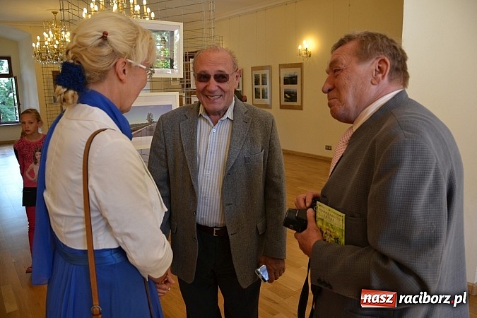 Zdjęcie w galerii na portalu naszraciborz.pl: Symfonia mojego serca - wernisaż fotografii Tomasa Sladecka na zamku  wiadomości z regionu