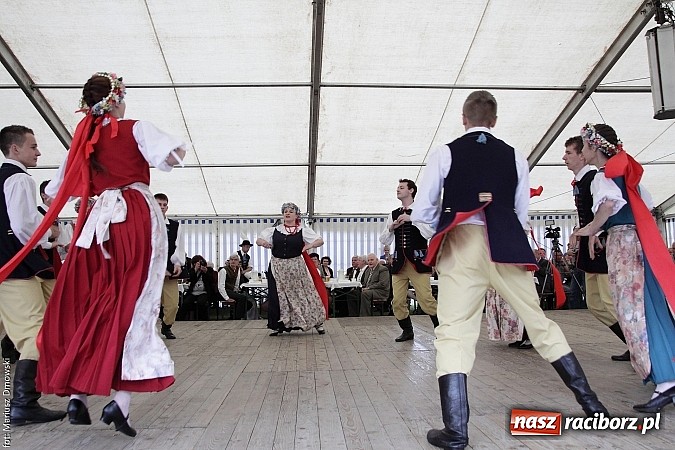 Zdjęcie w galerii na portalu naszraciborz.pl: Festiwal folkloru i jubileusz Tworkauer Eiche wiadomości z regionu