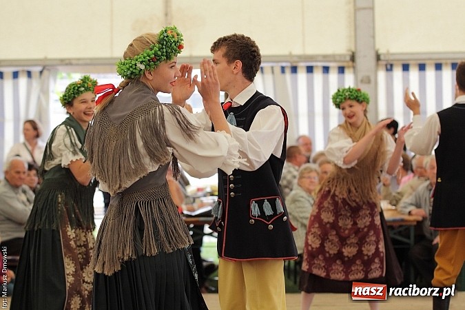 Zdjęcie w galerii na portalu naszraciborz.pl: Festiwal folkloru i jubileusz Tworkauer Eiche wiadomości z regionu