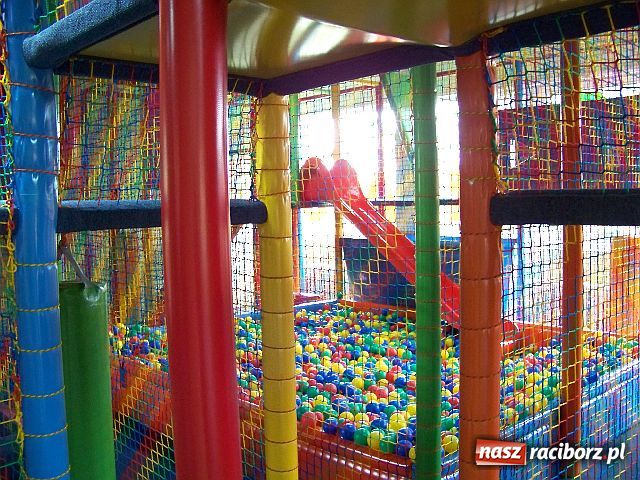 Zdjęcie w galerii na portalu naszraciborz.pl: Gumisiowy Raj wiadomości z regionu