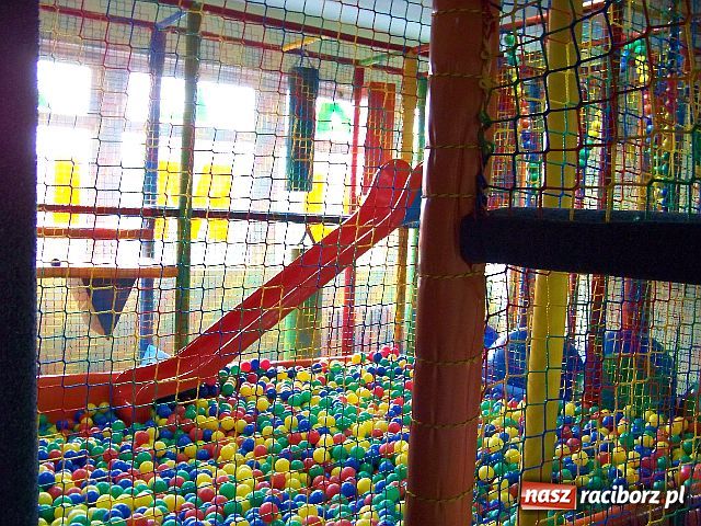 Zdjęcie w galerii na portalu naszraciborz.pl: Gumisiowy Raj wiadomości z regionu