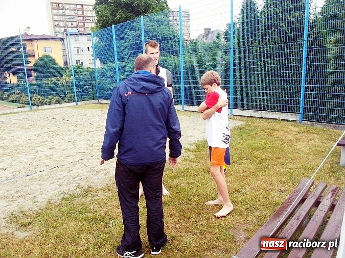 Zdjęcie w galerii na portalu naszraciborz.pl: ﻿Brązowy medal Mistrzostw Śląska Młodzików w Siatkówce Plażowej dla siatkarzy KS AZS Rafako Racibórz  wiadomości z regionu