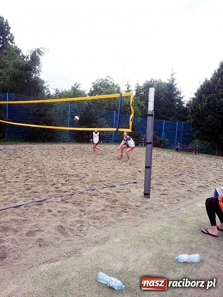 Zdjęcie w galerii na portalu naszraciborz.pl: ﻿Brązowy medal Mistrzostw Śląska Młodzików w Siatkówce Plażowej dla siatkarzy KS AZS Rafako Racibórz  wiadomości z regionu