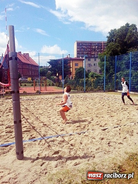 Zdjęcie w galerii na portalu naszraciborz.pl: ﻿Brązowy medal Mistrzostw Śląska Młodzików w Siatkówce Plażowej dla siatkarzy KS AZS Rafako Racibórz  wiadomości z regionu