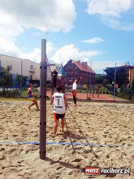 Zdjęcie w galerii na portalu naszraciborz.pl: ﻿Brązowy medal Mistrzostw Śląska Młodzików w Siatkówce Plażowej dla siatkarzy KS AZS Rafako Racibórz  wiadomości z regionu