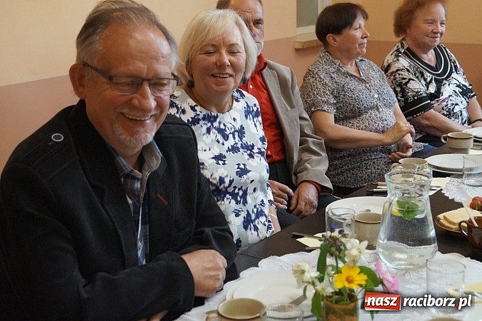 Zdjęcie w galerii na portalu naszraciborz.pl: Dzień Matki i Ojca u seniorów w Nędzy z piosenką i tańcem  wiadomości z regionu