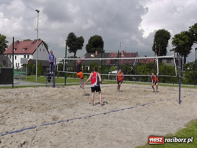 Zdjęcie w galerii na portalu naszraciborz.pl: V turniej siatkówki plażowej w Chałupkach za nami wiadomości z regionu