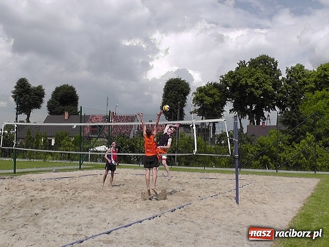Zdjęcie w galerii na portalu naszraciborz.pl: V turniej siatkówki plażowej w Chałupkach za nami wiadomości z regionu
