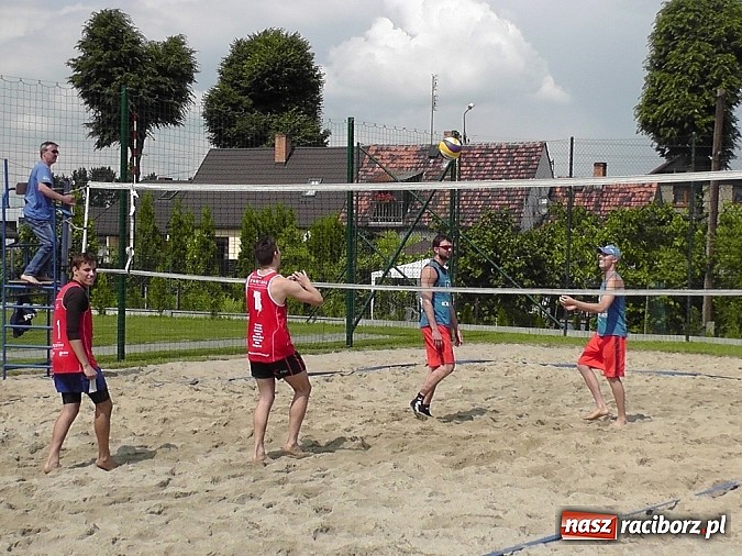 Zdjęcie w galerii na portalu naszraciborz.pl: V turniej siatkówki plażowej w Chałupkach za nami wiadomości z regionu