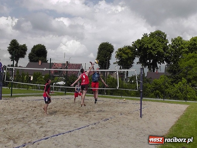 Zdjęcie w galerii na portalu naszraciborz.pl: V turniej siatkówki plażowej w Chałupkach za nami wiadomości z regionu