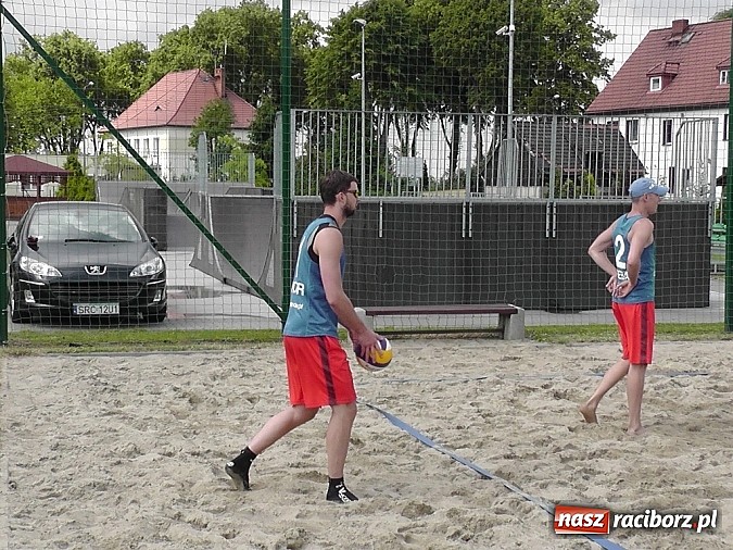 Zdjęcie w galerii na portalu naszraciborz.pl: V turniej siatkówki plażowej w Chałupkach za nami wiadomości z regionu