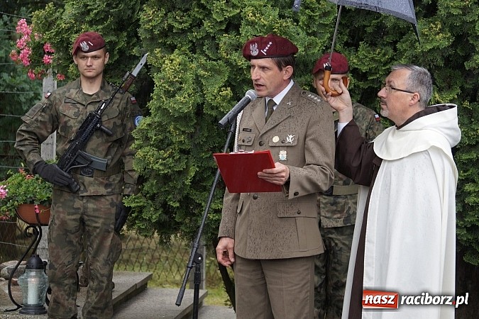 Zdjęcie w galerii na portalu naszraciborz.pl: W Górkach Śl. uczcili ofiary marszu śmierci wiadomości z regionu