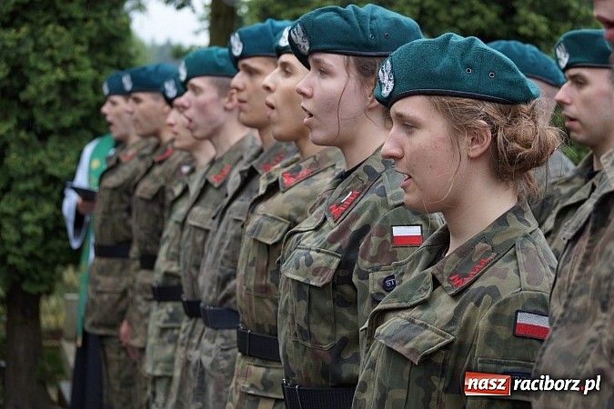 Zdjęcie w galerii na portalu naszraciborz.pl: W Górkach Śl. uczcili ofiary marszu śmierci wiadomości z regionu