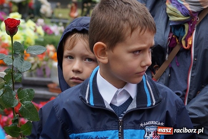 Zdjęcie w galerii na portalu naszraciborz.pl: W Górkach Śl. uczcili ofiary marszu śmierci wiadomości z regionu
