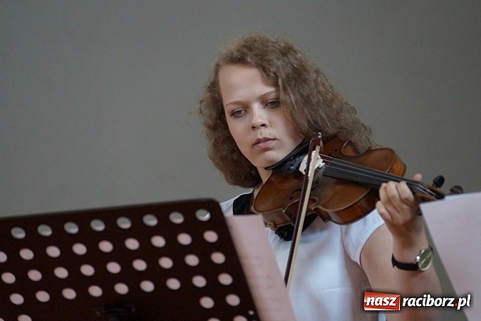 Zdjęcie w galerii na portalu naszraciborz.pl: W Górkach Śl. uczcili ofiary marszu śmierci wiadomości z regionu