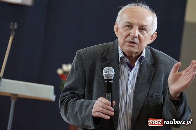 Zdjęcie w galerii na portalu naszraciborz.pl: W Górkach Śl. uczcili ofiary marszu śmierci wiadomości z regionu