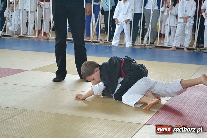 Zdjęcie w galerii na portalu naszraciborz.pl: Najmłodsi Łamatorzy na podsumowaniu Ligi wiadomości z regionu