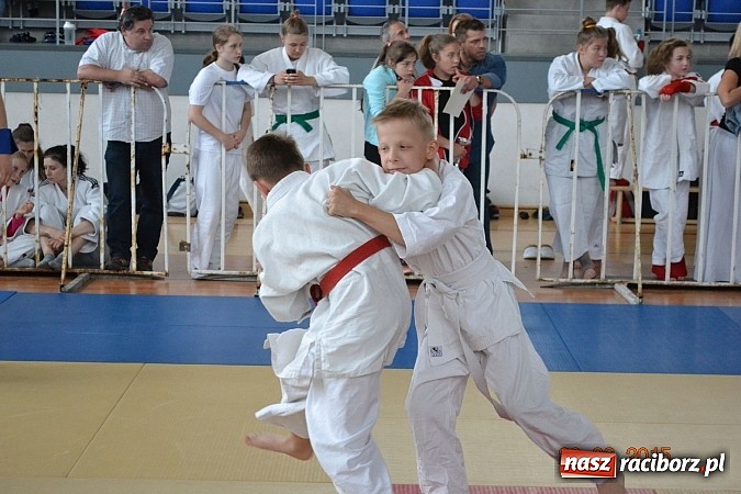 Zdjęcie w galerii na portalu naszraciborz.pl: Najmłodsi Łamatorzy na podsumowaniu Ligi wiadomości z regionu