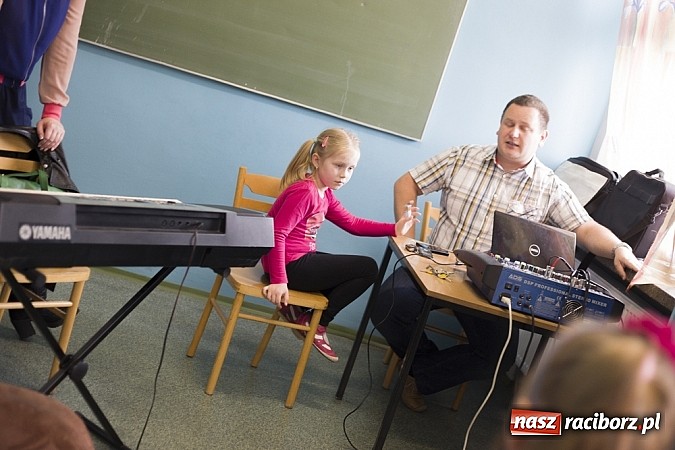 Zdjęcie w galerii na portalu naszraciborz.pl: Dni Otwarte w Młodzieżowym Domu Kultury wiadomości z regionu