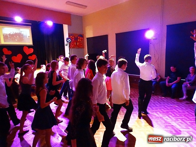 Zdjęcie w galerii na portalu naszraciborz.pl: Koncert Młodzieżowego Domu Kultury dla gości z Walii  wiadomości z regionu